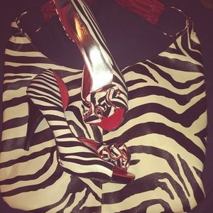 Matching tote Purse and size 12 high heels
